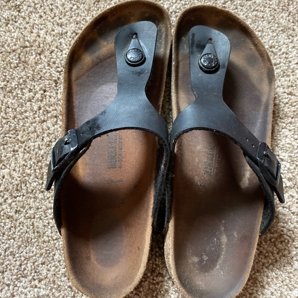 Girls size 34 (us-3) Birkenstocks.